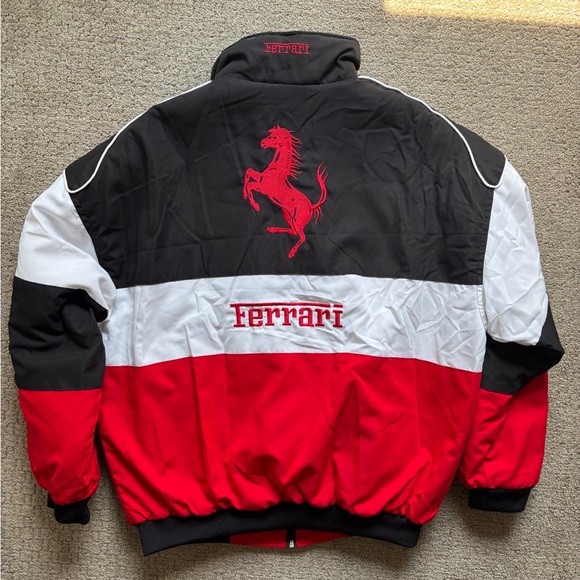 Scuderia Ferrari Racing Jacket - Picture 2 of 7